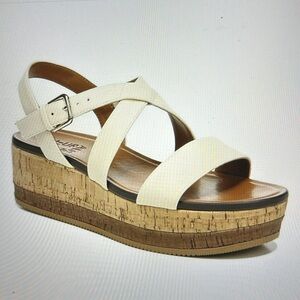 Naturalizer Platform Sandals